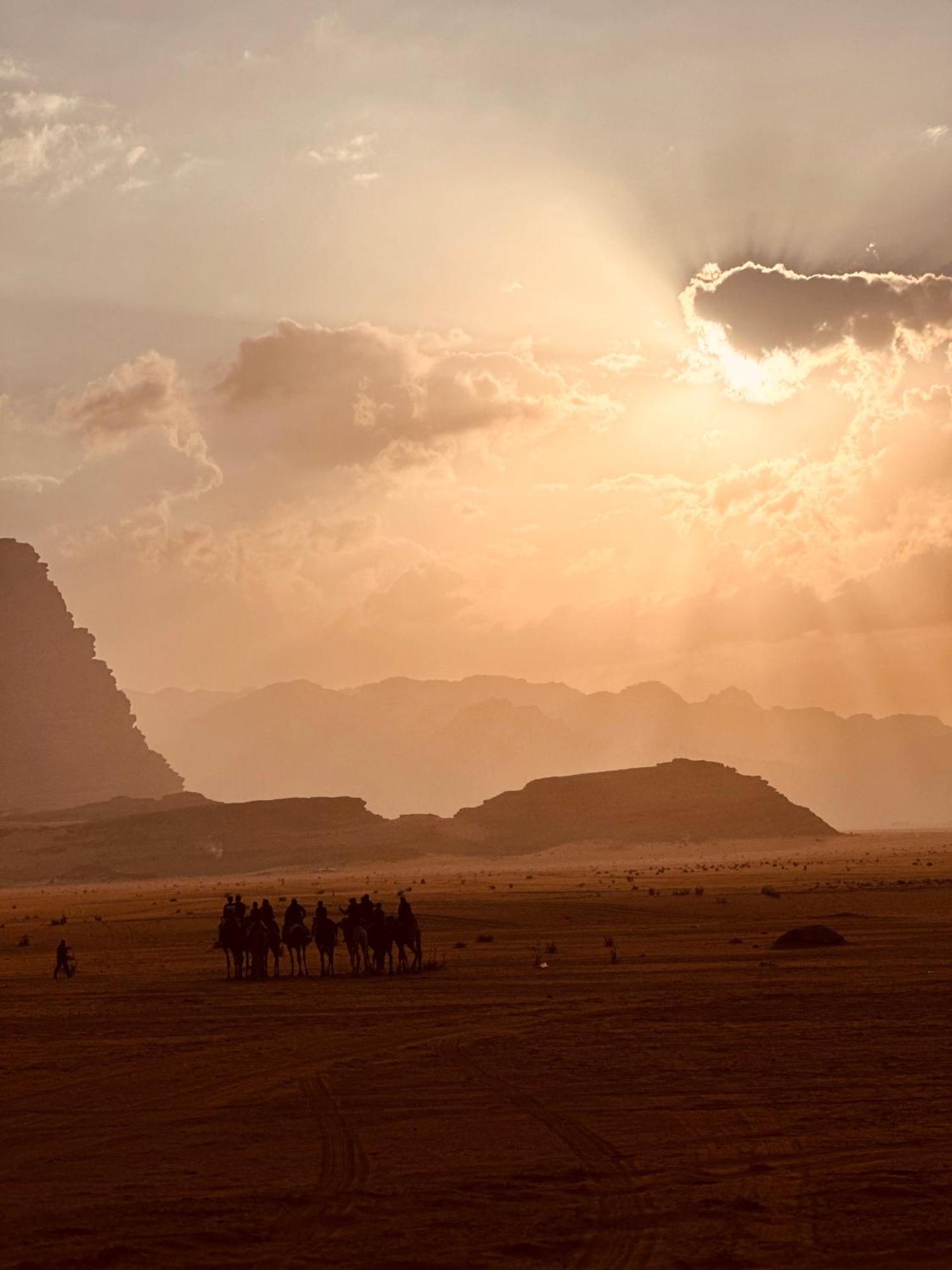 Rum Relaxation Luxury Camp Wadi Rum Ngoại thất bức ảnh